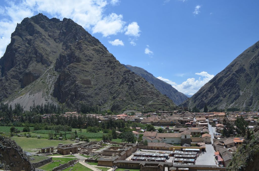 The little town of Ollantaytambo