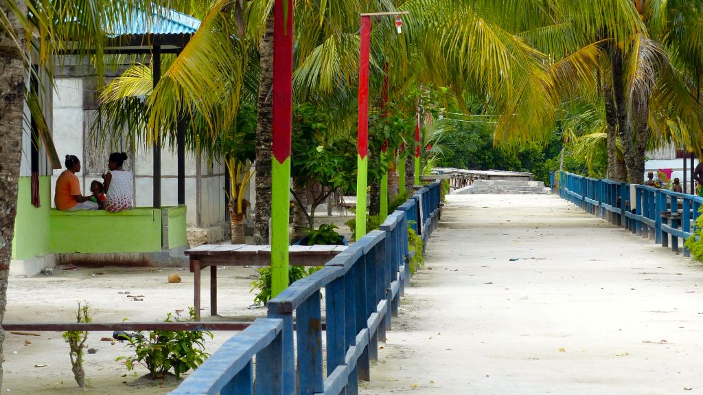 The village near our resort - extremely tidy and nothing for sale